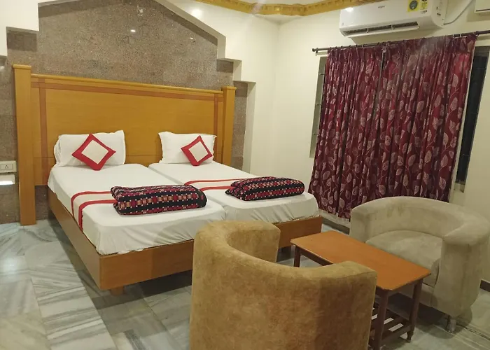 Krishna Tourist Home