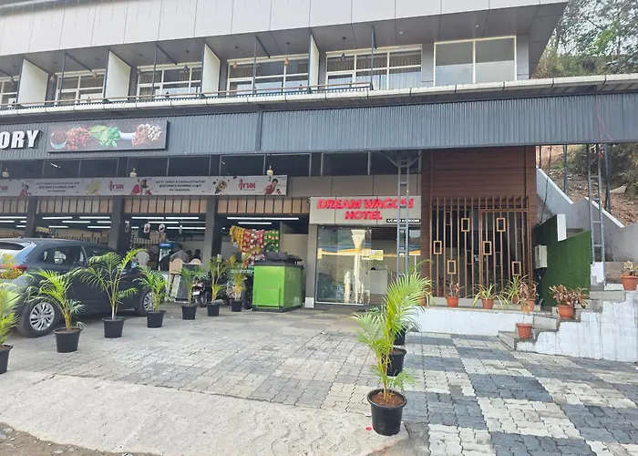 Dream Wagon Hotel Lakkidi