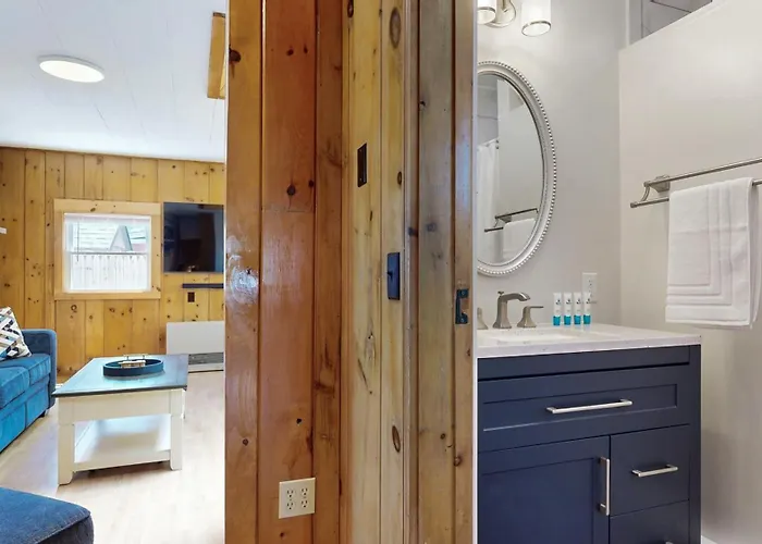 Niblet Cottage By Bayley Vacation Rentals