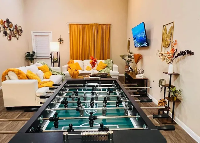 Spacious Kyle Home Games King Bed Yard