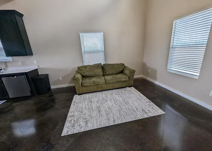 Special Deal On 2 Bedroom Unit 556