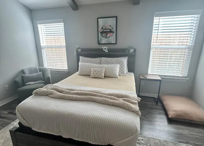 Nwa Modern Stay