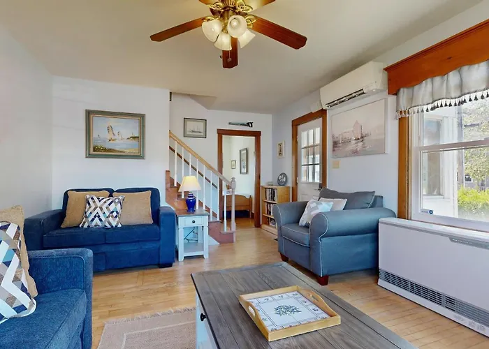 Hank'S Hideaway By Bayley Vacation Rentals