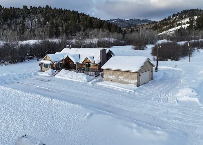 Huge 6Br Estate 2 Game Rooms On 20 Acres