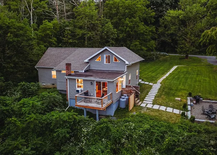 Rustic Luxe Creekside Retreat With Hot Tub And Fire Pit, Minutes From Hudson