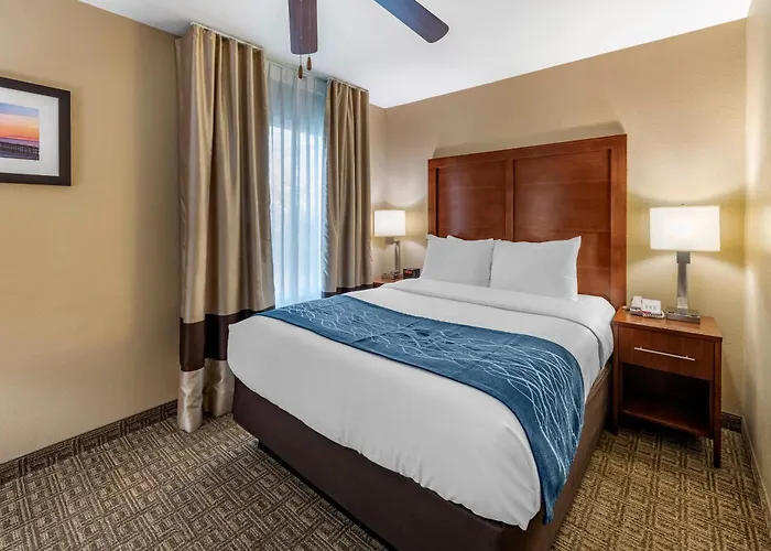 Comfort Inn & Suites Ventura Beach