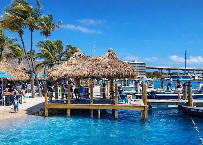 Gilbert'S Resort & Marina