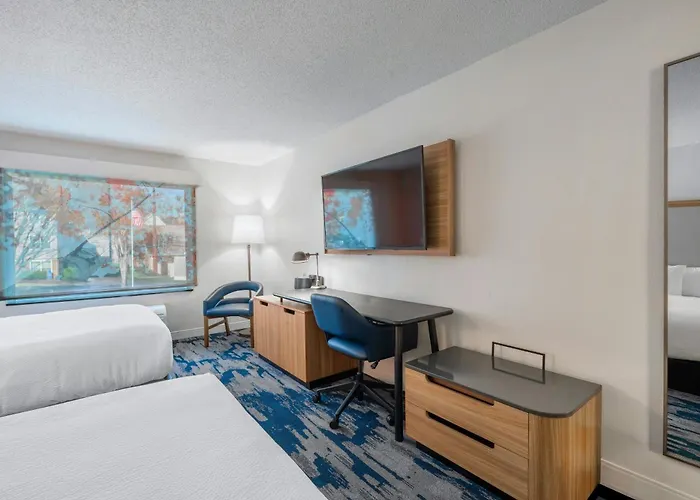 Fairfield Inn & Suites By Marriott Atlanta Kennesaw