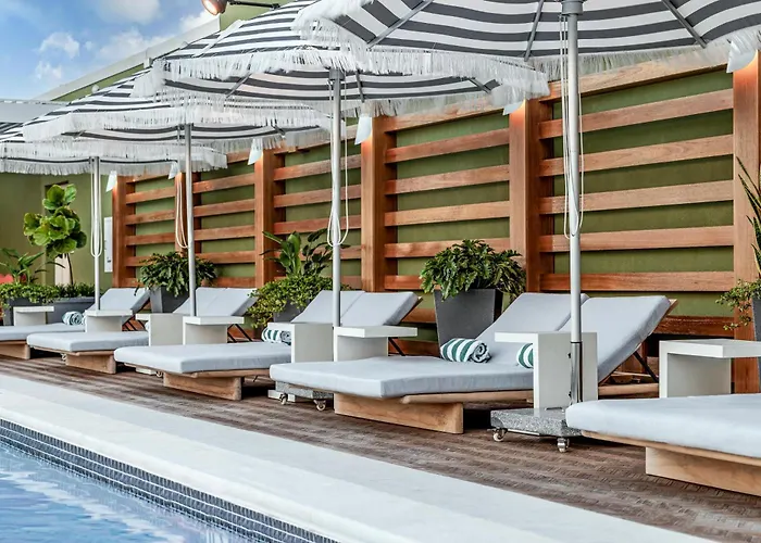 The Hiatus Clearwater Beach, Curio Collection By Hilton