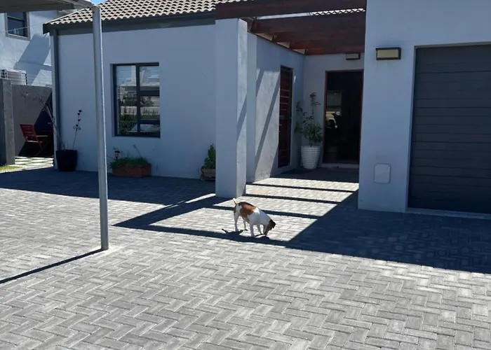Studio Apartment In Cape Town