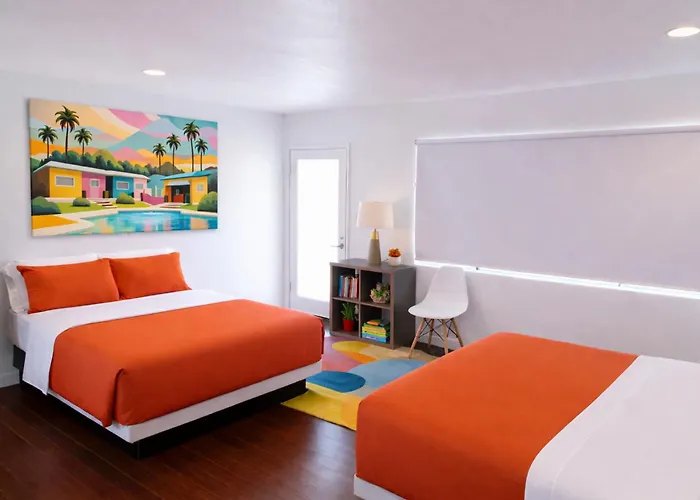 Mod Palm Desert