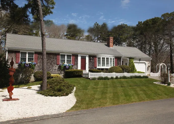 Cape Escape Chatham 5 Star Beach Chic 5 Min Walk To Beach-Newly Renovated Private Retreat Ac