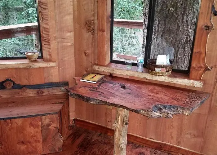 Secluded Treehouse Hideaway With Firepit And Forest Views In Bodega Bay, California