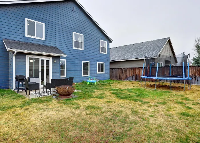 5 Bedroom Family Fun Sleep 12 Climbing Wall & Games