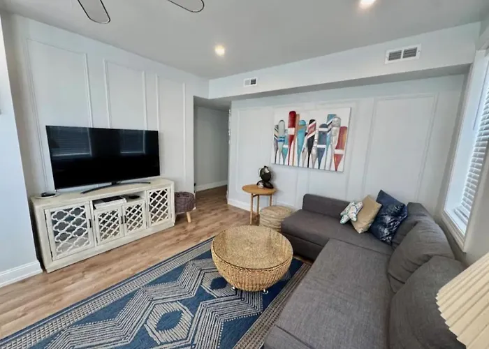 7 Mins Walk To Beach And Boardwalk, Ac, Free Parking