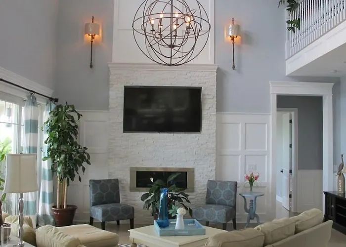 Southampton Private Waterfront Estate!