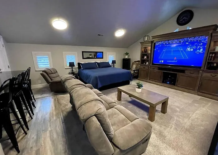 Lehi East Bench Private Apt!