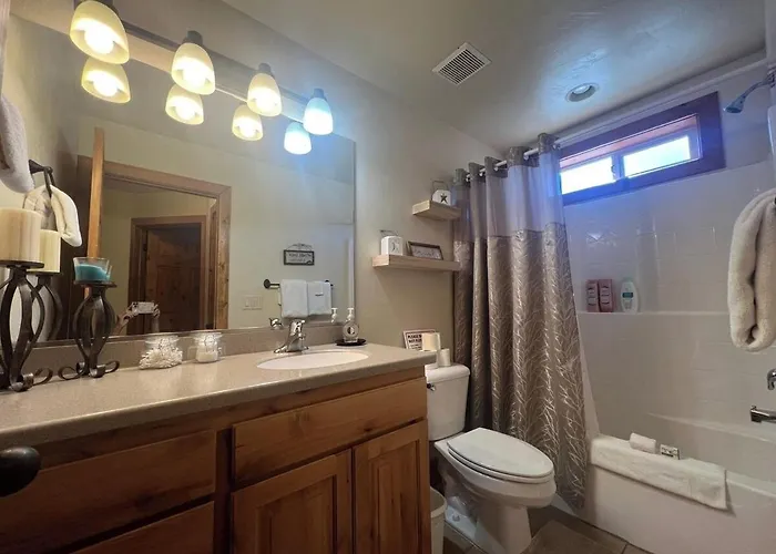 Brian Head Ski Ranch Minutes To Ski Slopes-3-3Bath