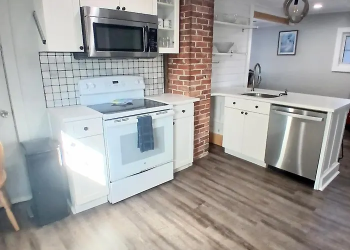 Cozy 3Bd Cottage 8 Min To Beach Pet Friendly