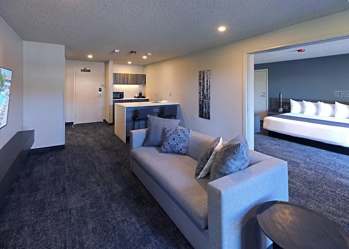 Ruby River Hotel (Adults Only)