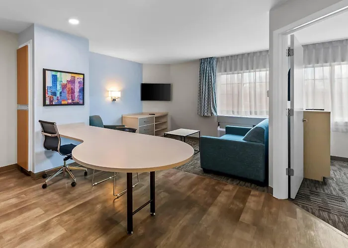Mainstay Suites Cincinnati Blue Ash