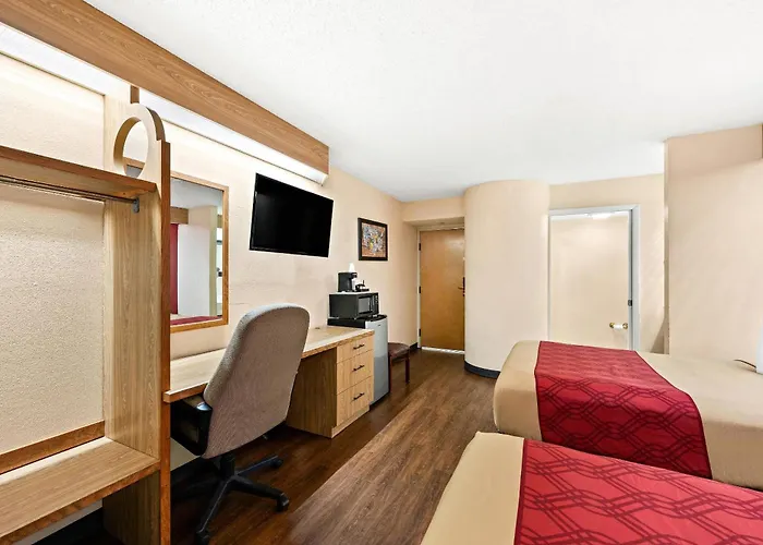 Econo Lodge London North