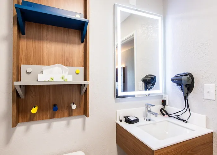 Microtel Inn & Suites By Wyndham London
