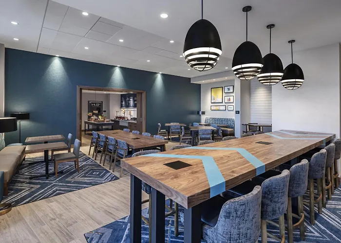 Hampton Inn Boston Woburn