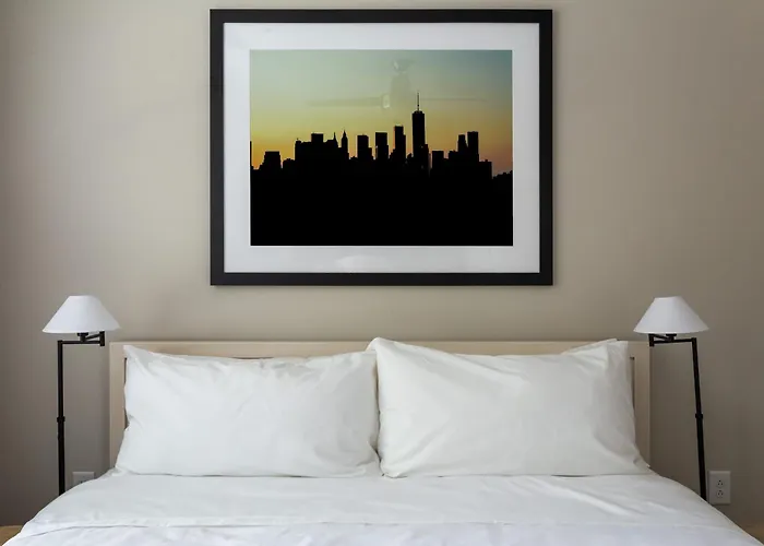 Kasa Freemorewest Charlotte