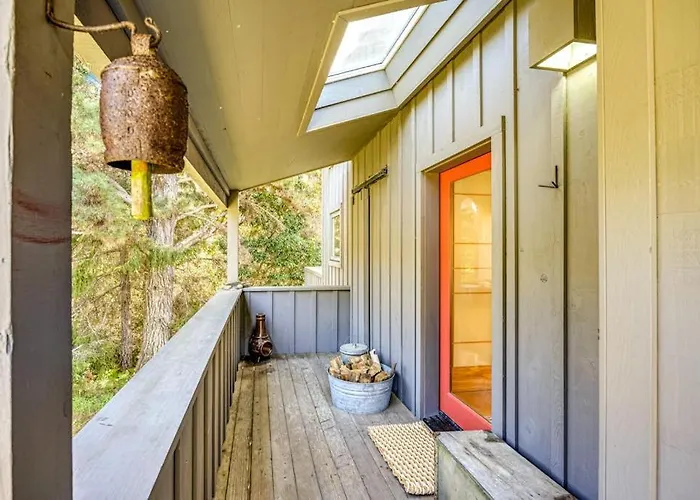 Madrone Cottage