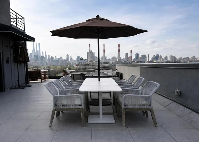 Dutch Hotel Long Island City New York , Belvilla District 6 Formerly Sonder