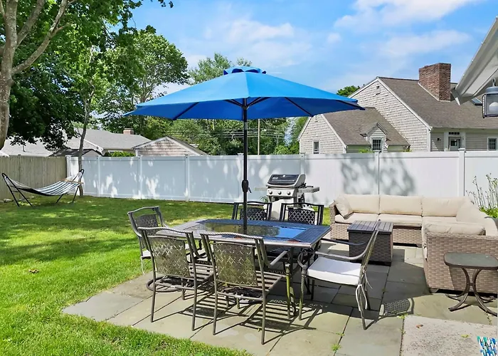 Tide The Knot: Cozy Cape W/ Yard Central A/C