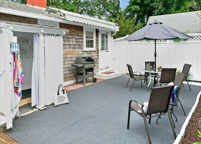 Beach Bliss At The Sandpiper Cottage