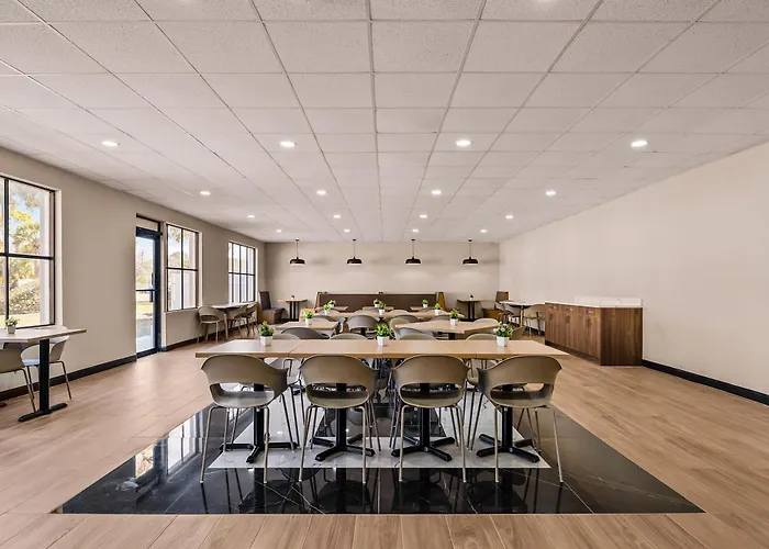 B&B Hotel Jacksonville Airport - Newly Renovated!