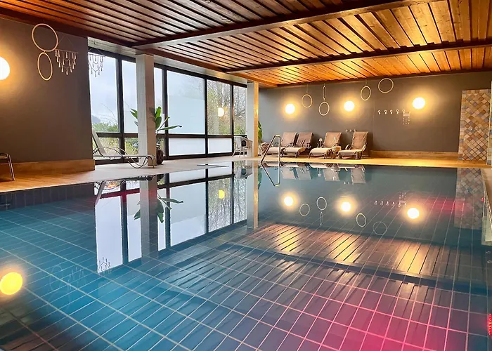 B&B Apart Hotel Goldener Hahn - Pool & Sauna, Fruehstueck Baiersbronn