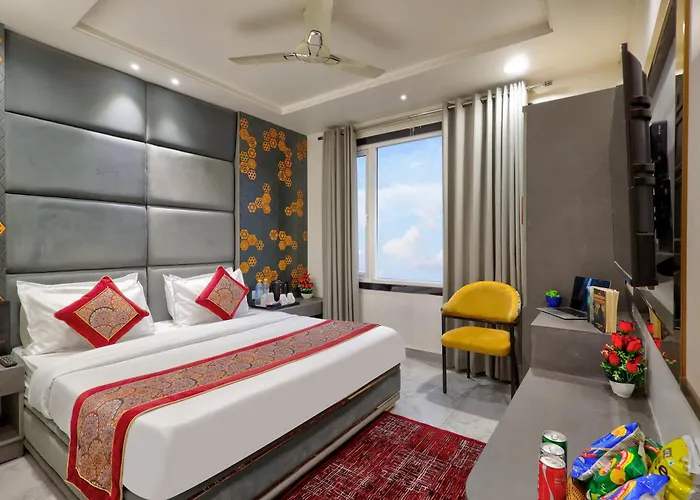 Hotel Kaca Inn - Near New Delhi Railway Station & Connaught Place