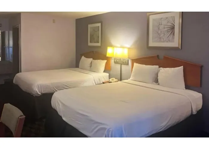 Studio 6 Suites Louisville Ky Airport/Expo Center