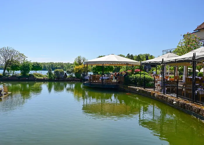 Seehotel Niedernberg - Das Dorf Am See