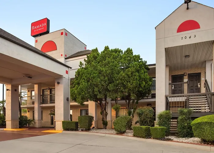 Ramada By Wyndham San Antonio Near Seaworld - Lackland Afb
