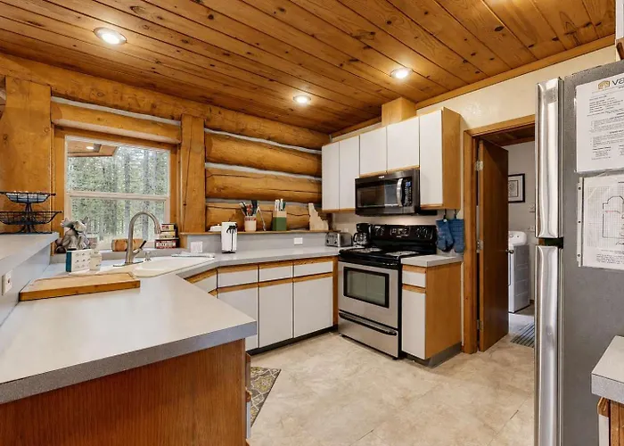Pinedale Cabin