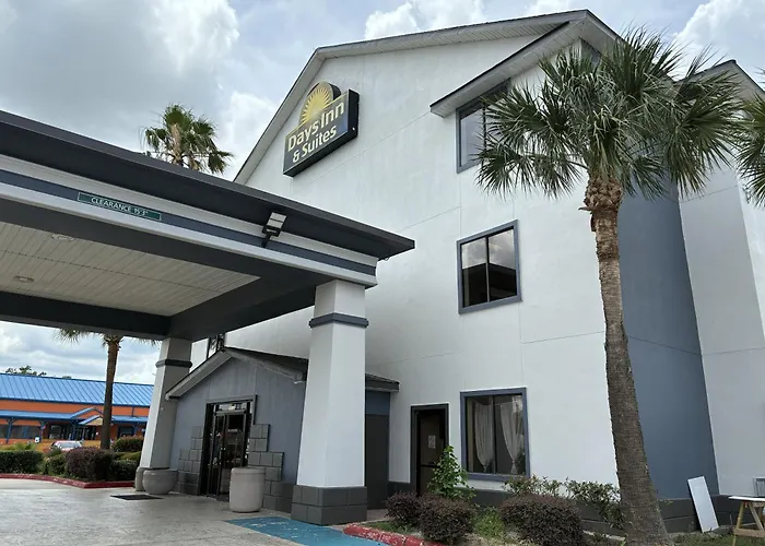 Days Inn & Suites By Wyndham Houston North/Aldine