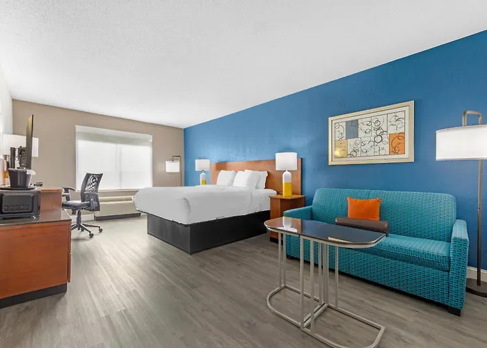Comfort Inn & Suites Mt Laurel-Philadelphia