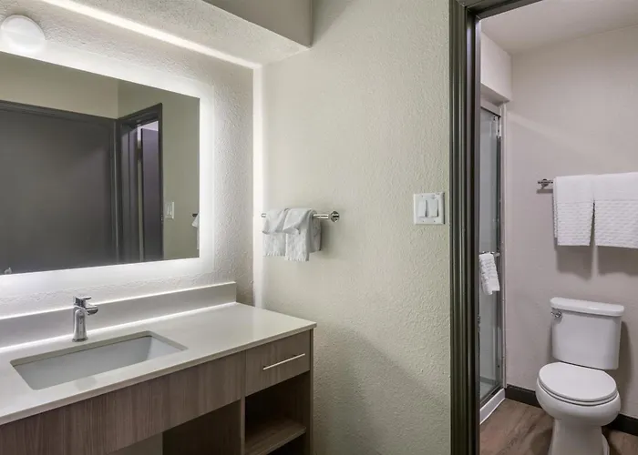 Best Western Fishkill Inn & Suites