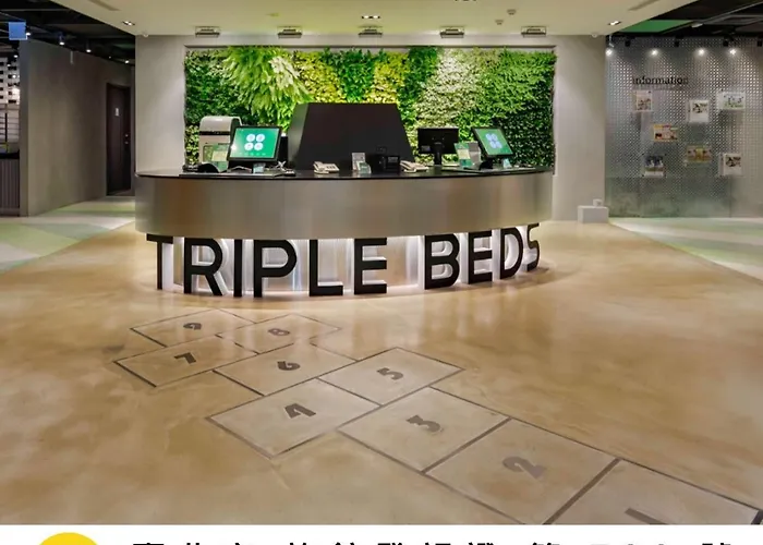 Green World Triple Beds
