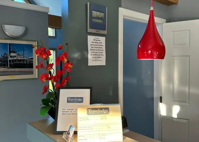 Travelodge By Wyndham Lake George Ny