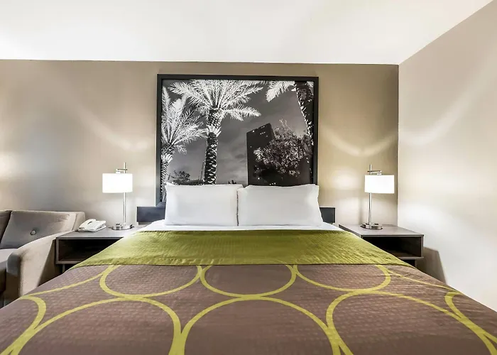 Super 8 By Wyndham Riviera Beach West Palm Beach