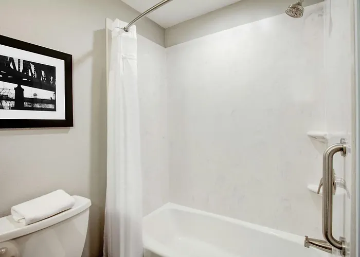 Holiday Inn & Suites Lafayette North By Ihg