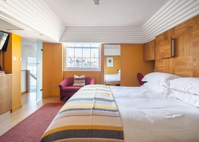 Drakes Hotel