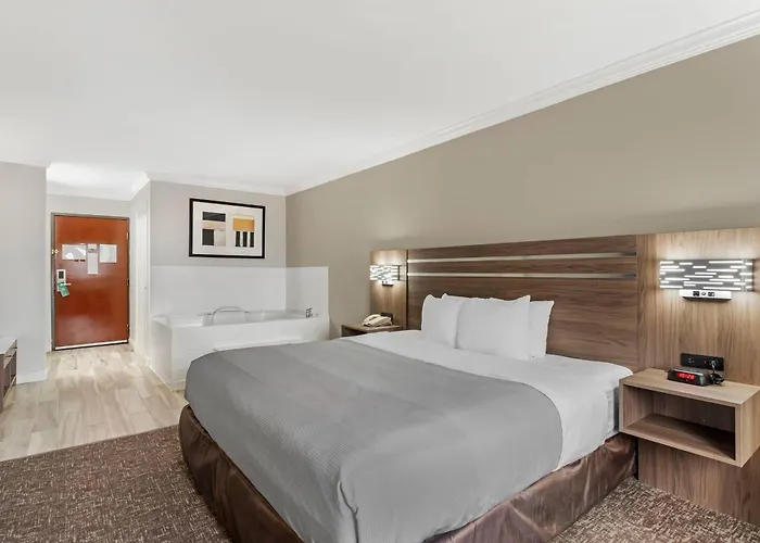 Quality Inn & Suites Beaumont