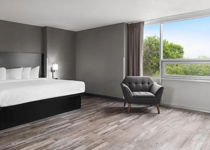 Baymont By Wyndham Great Falls City Center